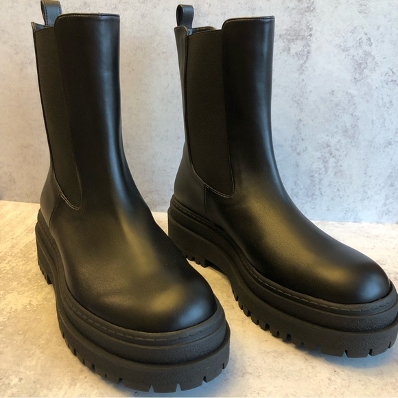 Good American Black Leather Pull On Platform Combat Boot NWT - Picture 1 of 14